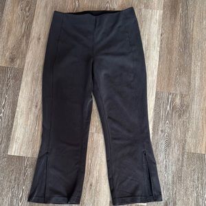 Lululemon Softstream Ribbed Crop Pant - Size 10